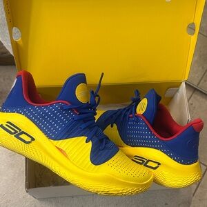 Under Armour Mens Curry worn 1 time 11.5 Blue and Yellow Sneakers Minor creases.